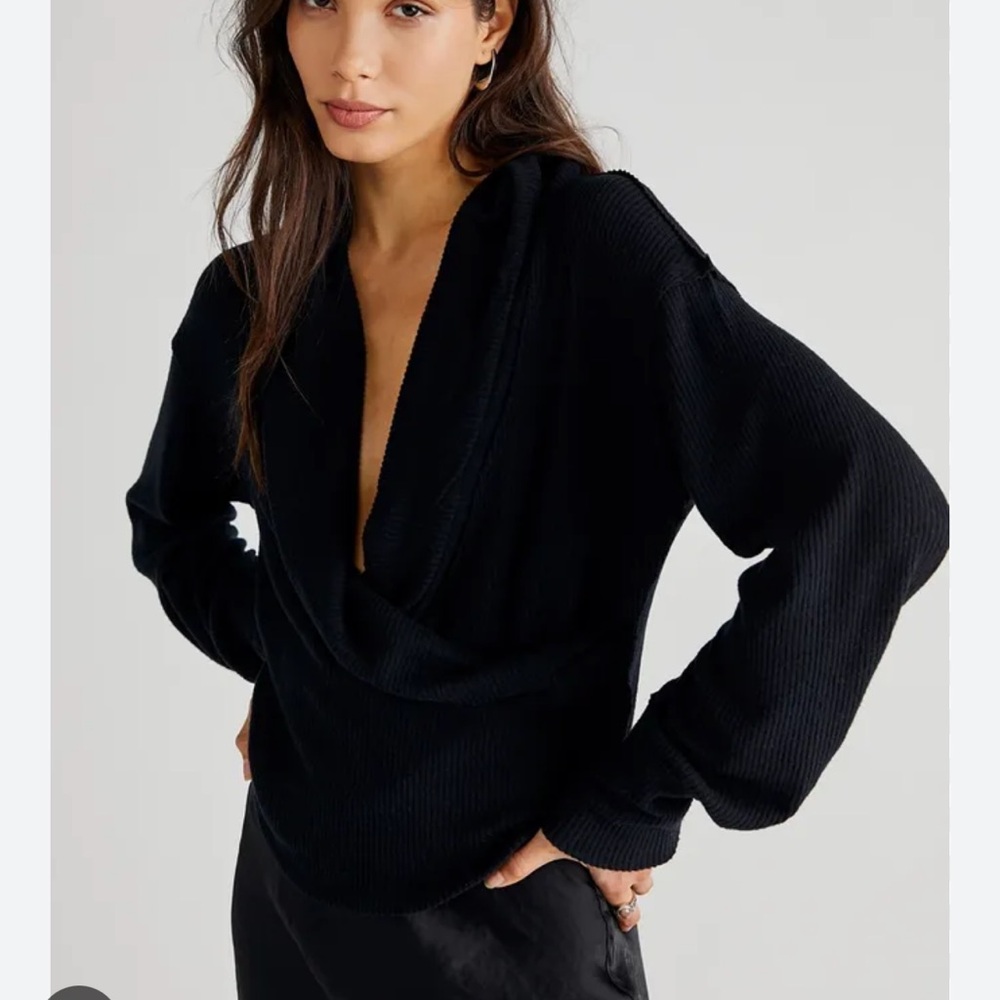 NWT We The Free Hold Me Close Pullover